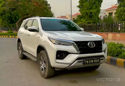 Cars on Rent for Corporate Meeting